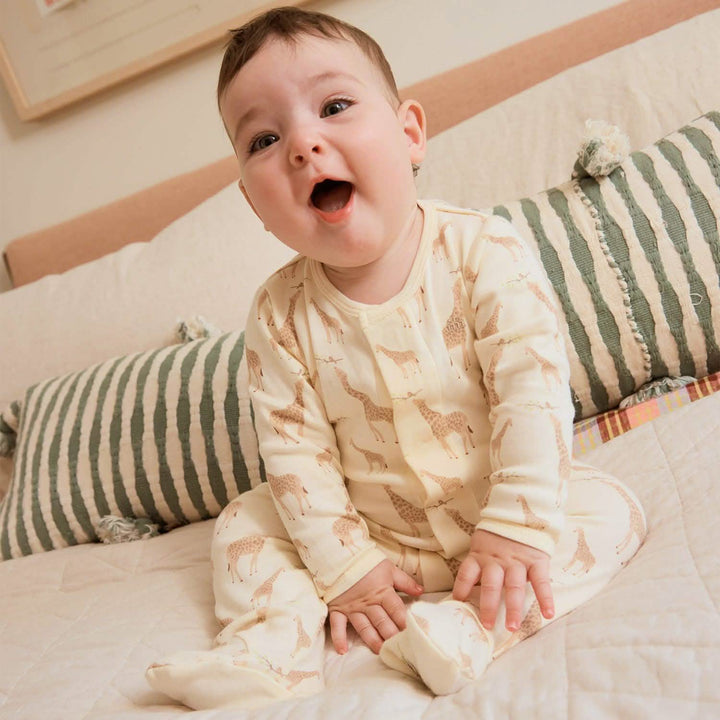 Magnetic Me - Cream Giraffe Organic Cotton Mag Footie