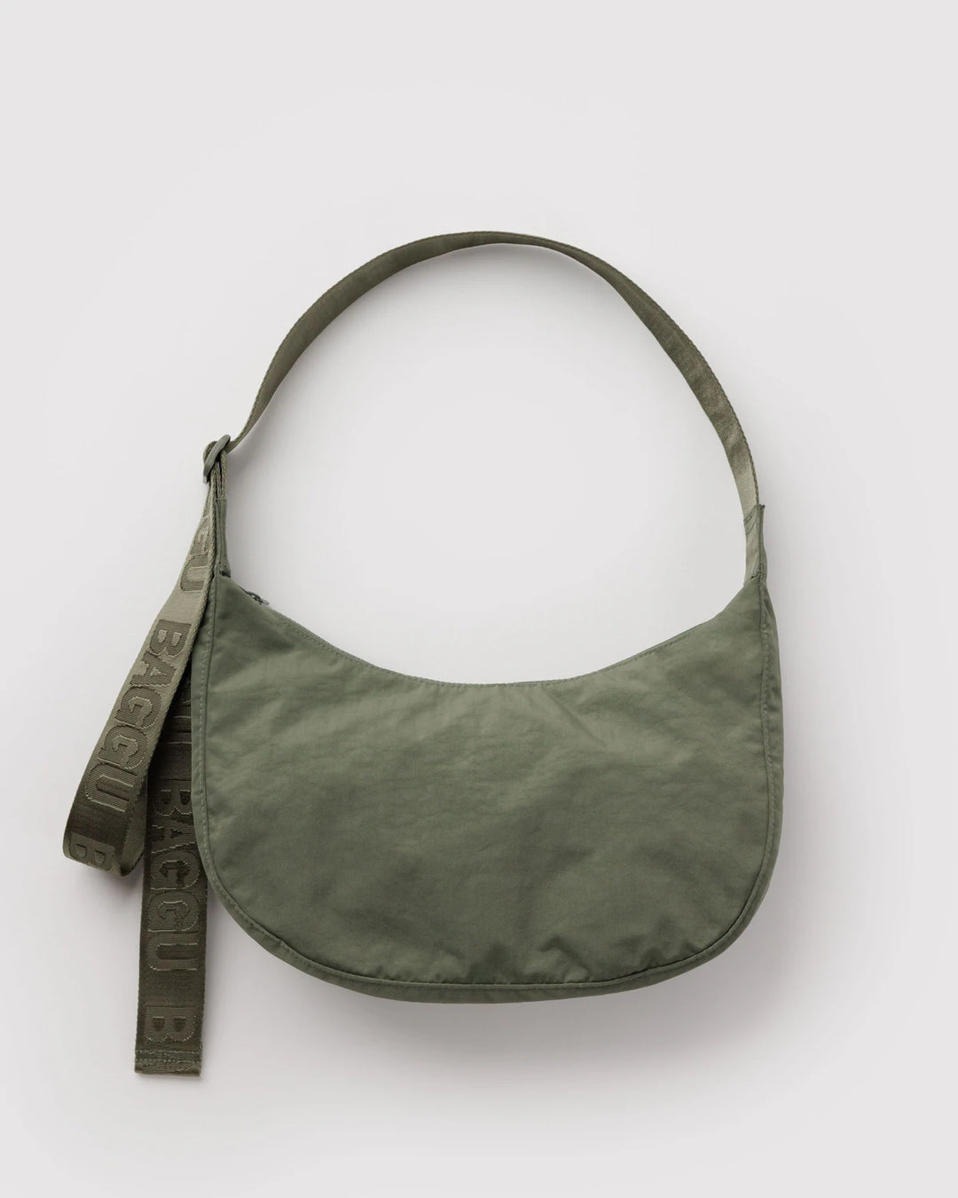 BAGGU - Medium Nylon Crescent Bag in Caper