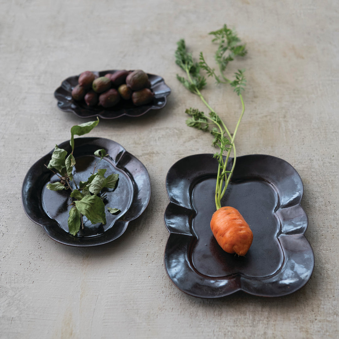 Rectangular Stoneware Scalloped Plate in Gloss Brown