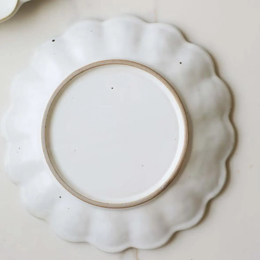 Fodory - Large Plate with Scalloped Rim