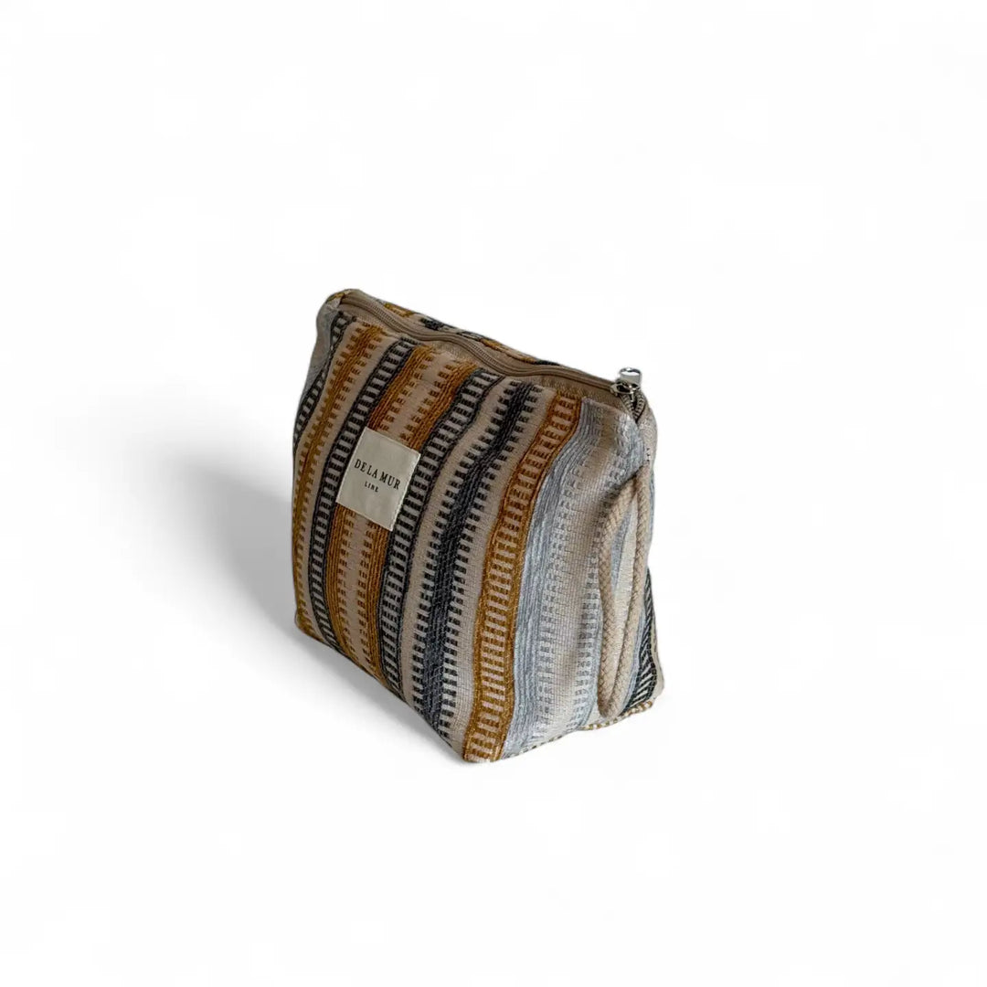De La Mur Lines - Large Makeup Bag in Tron