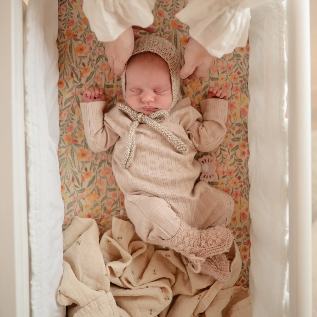 Mushie - Extra Soft Muslin Crib Sheet in Pastel Blooms
