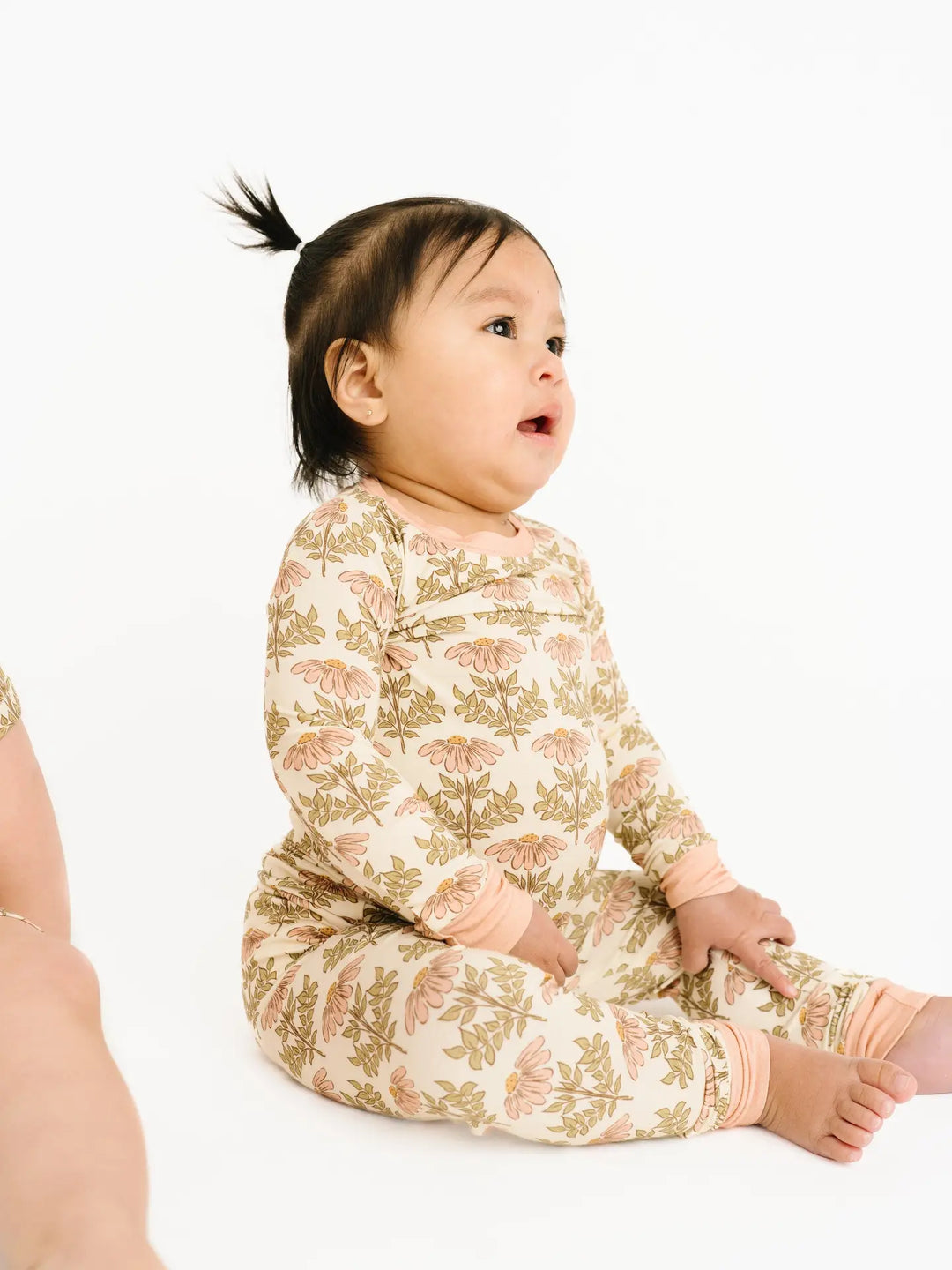 Little One Shop – Timeless Petals Bamboo Sleep Set