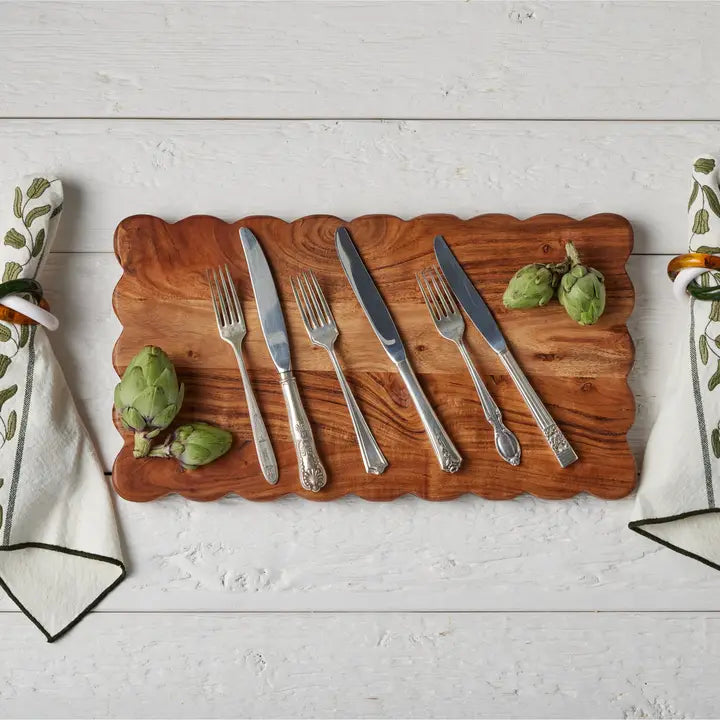 Etu Home - Scalloped Rectangular Cutting Board