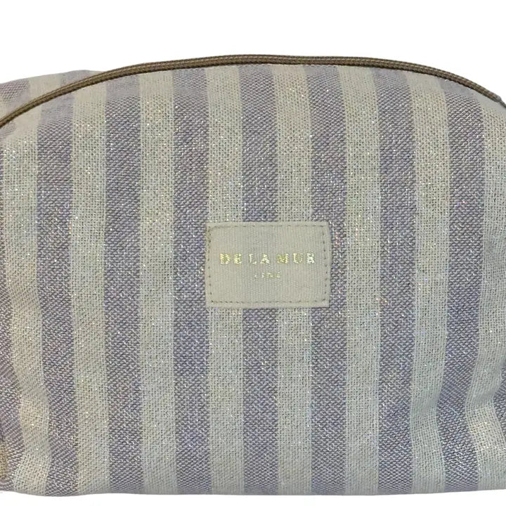 De La Mur Lines - Squared Makeup Bag in Lulil