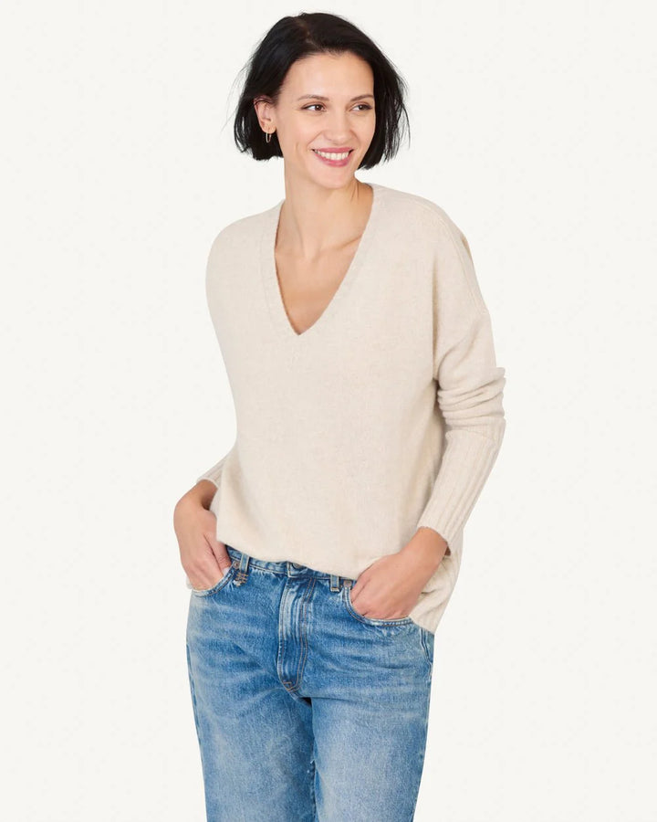 Not Monday – Ella Cashmere V-Neck Sweater in Oat