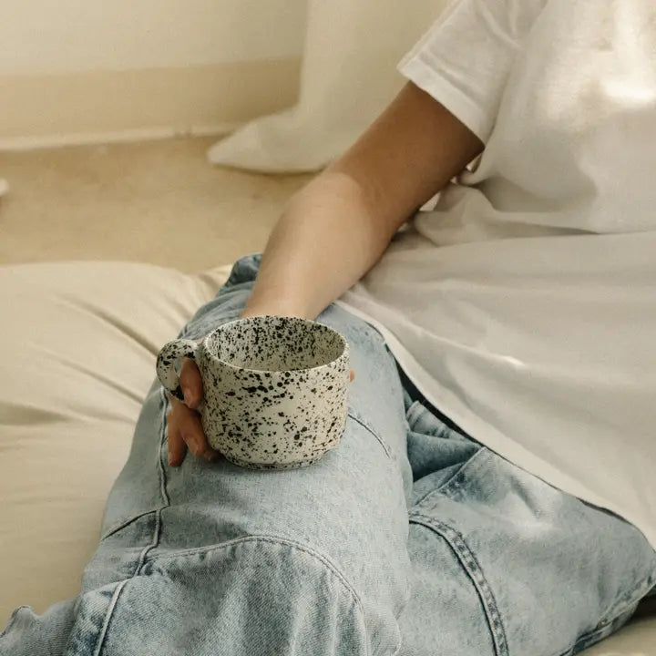 Casa Azua – Maria Mug in Black and White