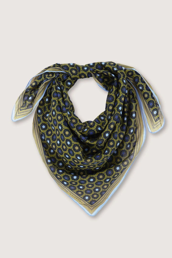 Moismont – Scarf No. 715 in Khaki