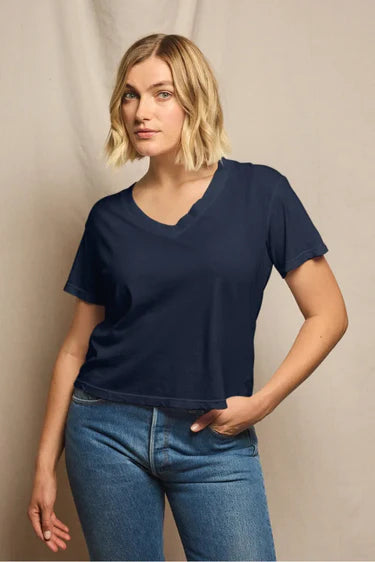 Perfect White Tee – Hendrix V-Neck Tee in Navy