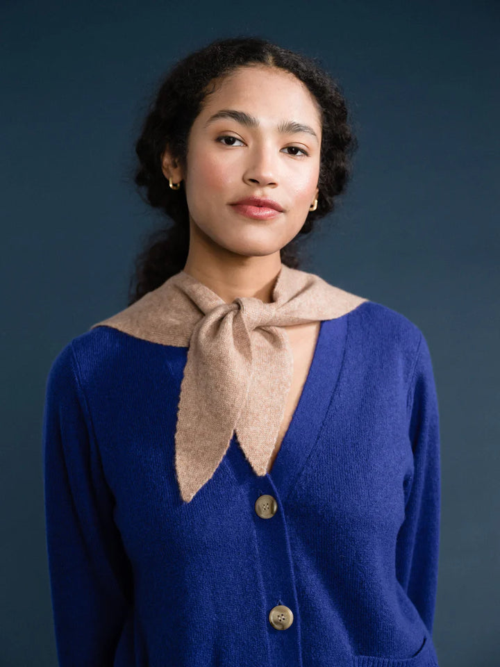 Hansel from Basel – Cashmere Sailor Scarf in Fawn