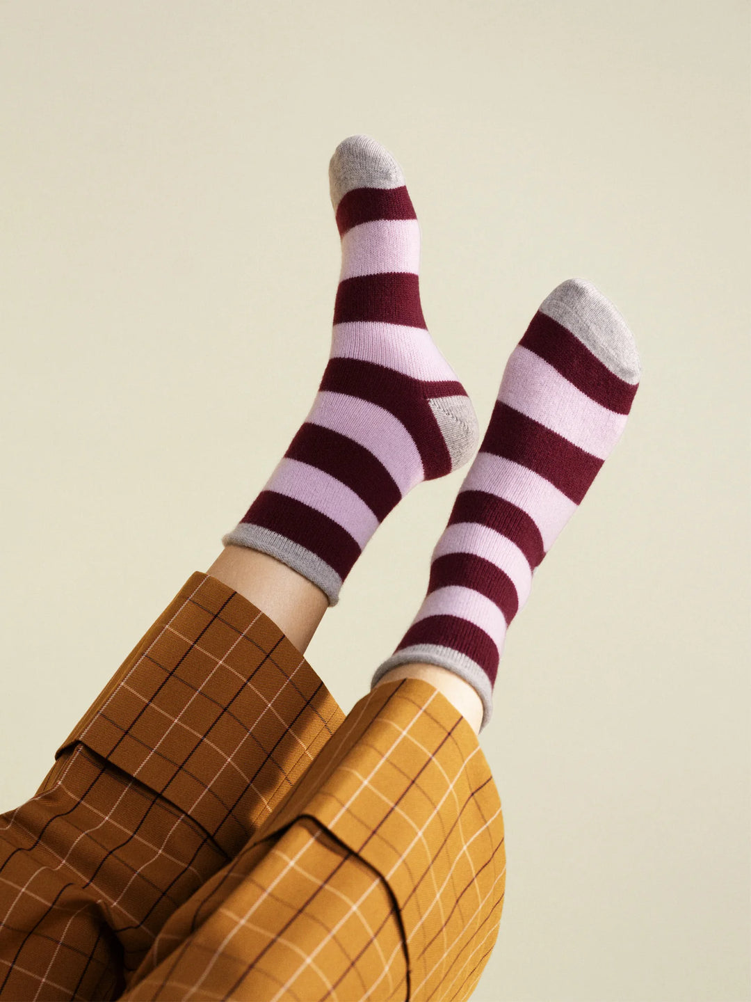 Hansel from Basel – Wide Stripe Cashmere Crew in Orchid