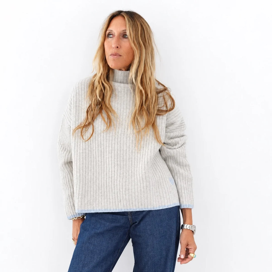 Kerri Rosenthal – Marley Cashmere Sweater in Misty Grey