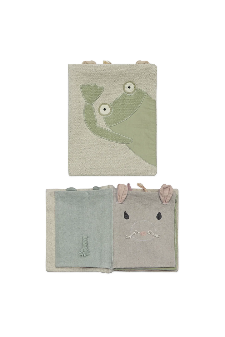 Lorena Canals – Sensory Book "Animals"