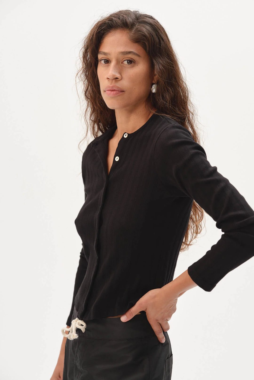 DONNI – Varied Rib Cardigan in Jet