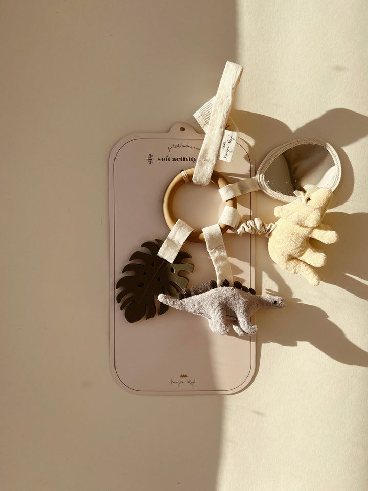 Konges Slojd - Activity Ring in Dino