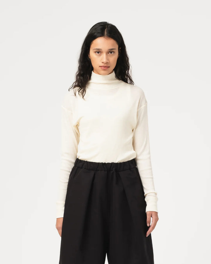 Girls of Dust - Rib Wool Turtleneck in Off White