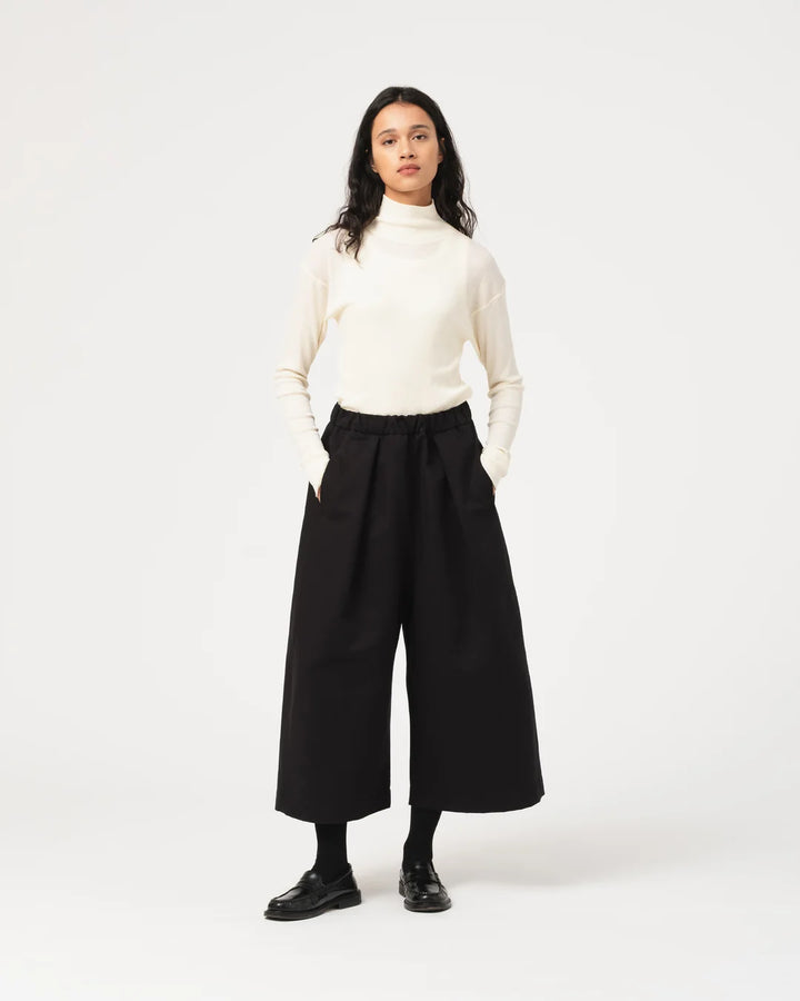 Girls of Dust - Rib Wool Turtleneck in Off White