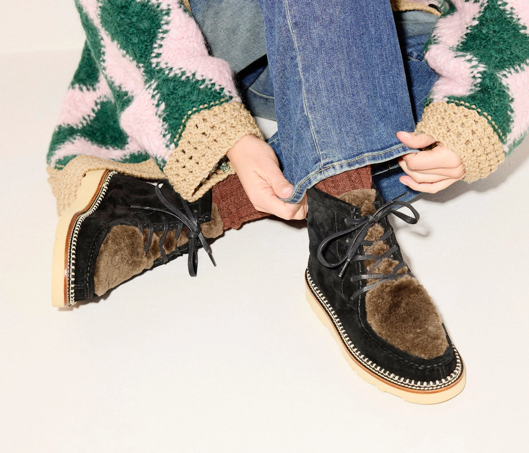 Freda Salvador – Winnie Moccasin Boot in Shadow Suede with Shearling