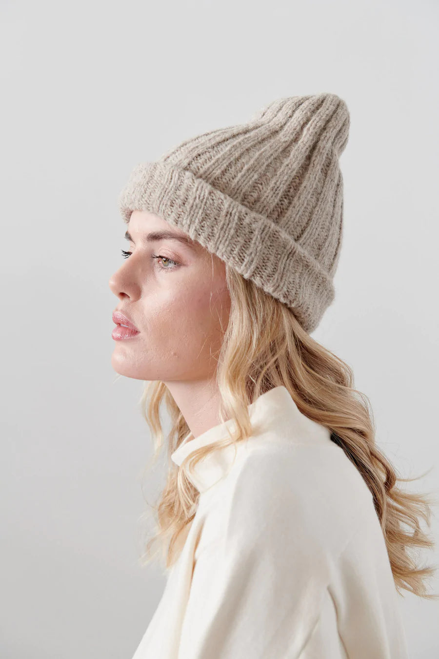Wol Hide - Rib Hat in Oatmeal